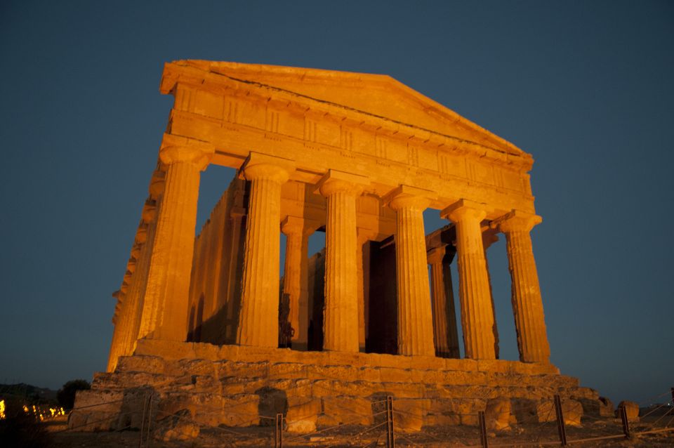 Agrigento: Valley of the Temples Skip-the-Line Sunset Tour - The five Doric temples: how the route keeps it interesting