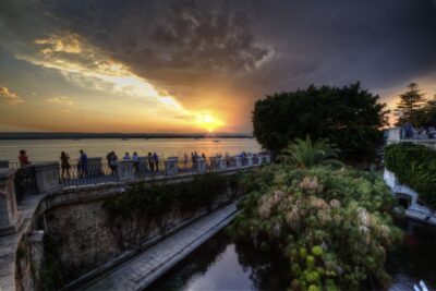 Syracuse: Ortigia Private Walking Tour - Finding your bearings at Largo XXV Luglio and the Apollo Temple