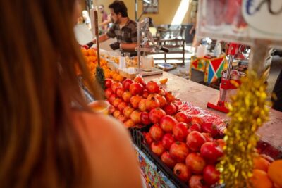 Wanna be Sicilian: Palermo Cooking Class and Market Tour - Walking the market with a chef: what you’re really buying